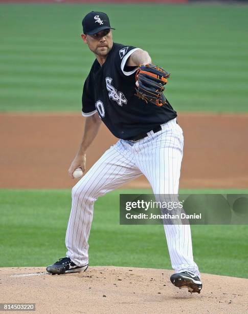 Starting pitcher Mike Pelfrey of the Chicago White Sox delivers the ball against the Texas Rangers at Guaranteed Rate Field on June 30, 2017 in...