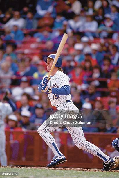 Baseball: Milwaukee Brewers Robin Yount in action, at bat vs Toronto Blue Jays, Milwaukee, WI 5/3/1992