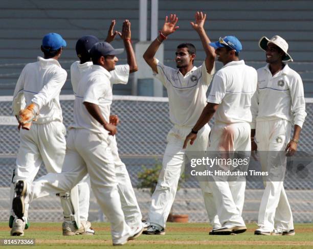 Ranji Trophy Photos and Premium High Res Pictures - Getty Images