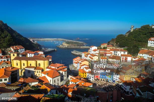 panoramic view of cudillero from the top of the village, asturias, spain - oviedo stock pictures, royalty-free photos & images