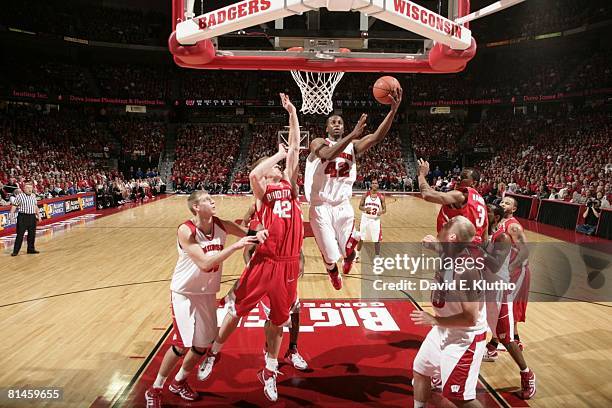 College Basketball: Wisconsin Alando Tucker in action, layup vs Ohio State, Madison, WI 1/9/2007