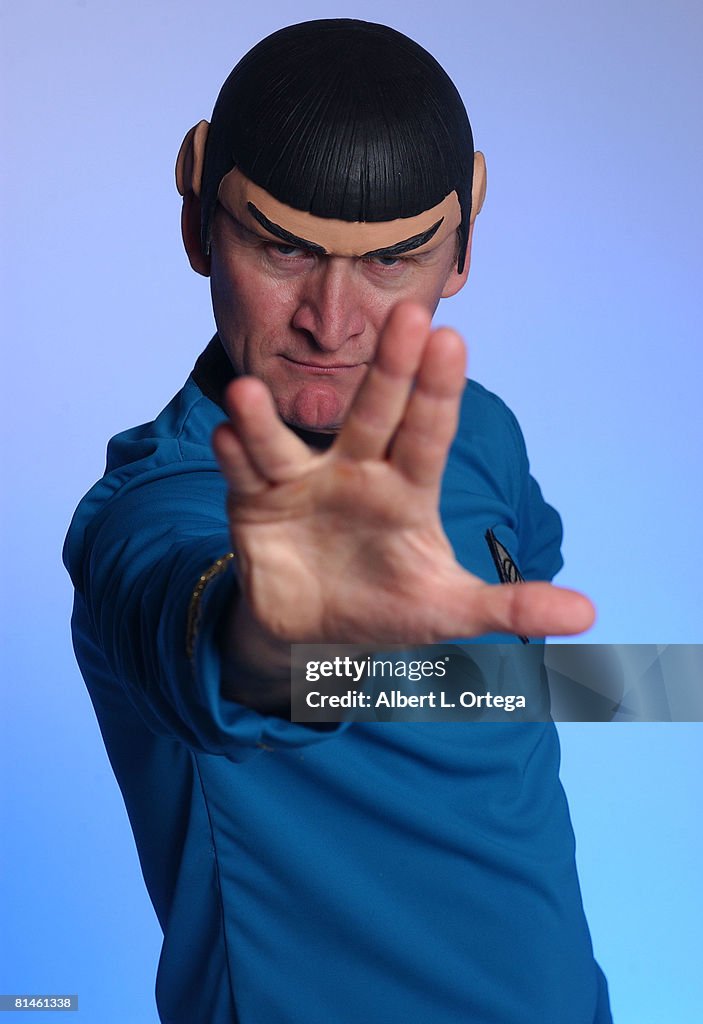 Photo Session with Actor/Comedian Dean Haglund - January 6, 2007