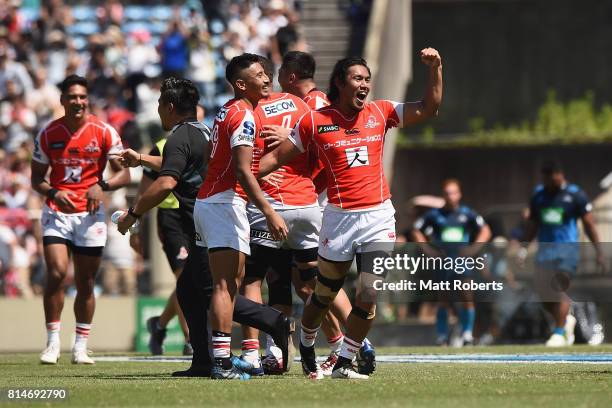 Ryohei Yamanaka of the Sunwolves celebrates victory with team mates after the Super Rugby match between the Sunwolves and the Blues at Prince...