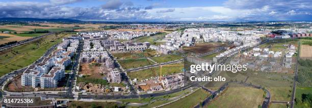 flygfoto över frankfurt riedberg - north bildbanksfoton och bilder