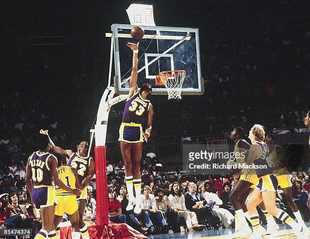 Basketball: Los Angeles Lakers Lakers Kareem Abdul-Jabbar in action, making block vs Golden State Warriors during preseason, CA 9/28/1980