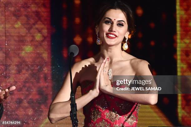 Iifa Rocks Photos and Premium High Res Pictures - Getty Images