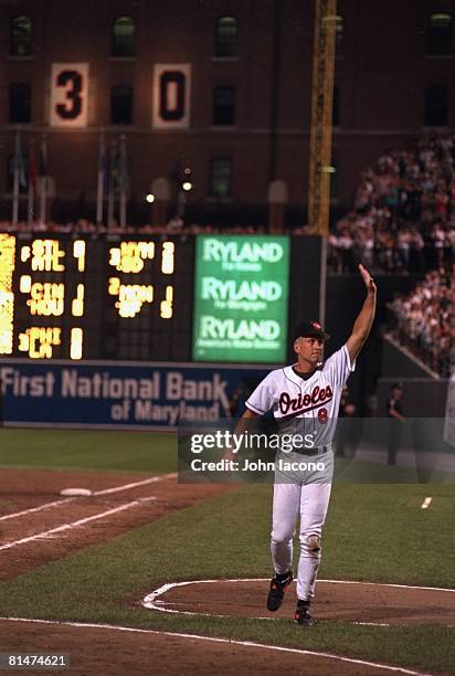 Cal Ripken 2130 Number 2130 Photos and Premium High Res Pictures - Getty Images