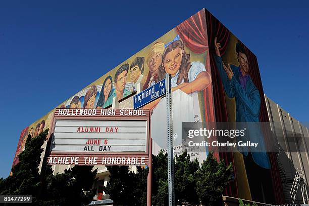John Ritter Tribute 34 John Ritter Tribute Mural Dedication Ceremony At Hollywood High ...