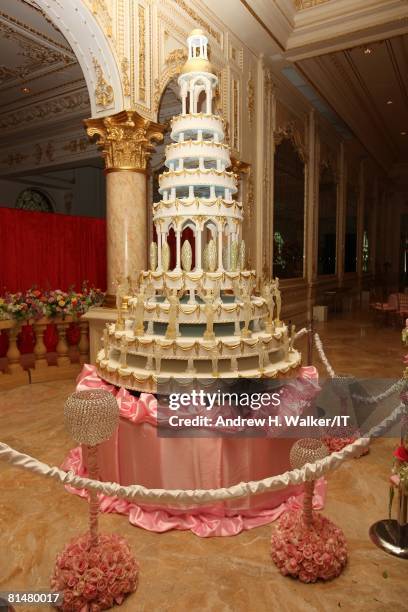 The cake at the wedding of Ivana Trump and Rossano Rubicondi at the Mar-a-Lago Club on April 12, 2008 in Palm Beach, Florida. The 9 foot cake was a...