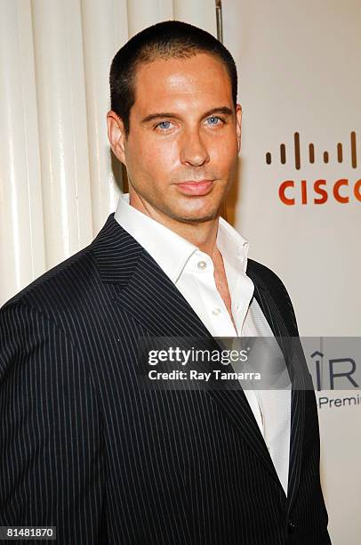 Nick Loren Releases His Debut Cd At Nikki Midtown Stock-Fotos und ...