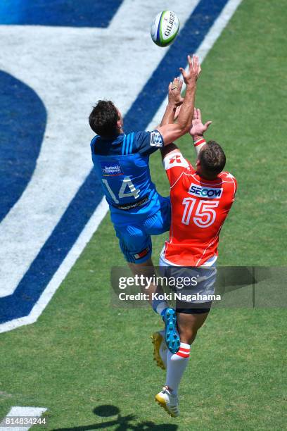 Matt Duffie of Blues and Riaan Viljoen of Sunwolves compete for the ball during the Super Rugby match between the Sunwolves and the Blues at Prince...