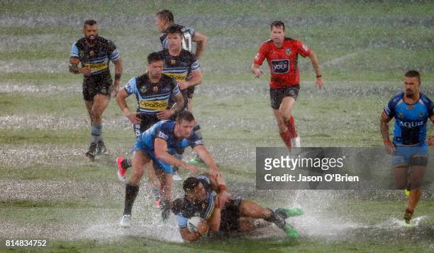 General view of the action during the round 19 NRL match between the Gold Coast Titans and the Cronulla Sharks at Cbus Super Stadium on July 15, 2017...