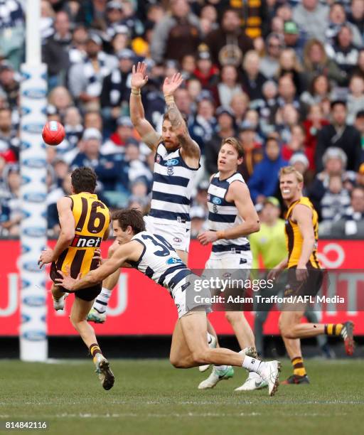 Isaac Smith of the Hawks misses a shot on goal to win the game with 5 seconds on the clock during the 2017 AFL round 17 match between the Geelong...