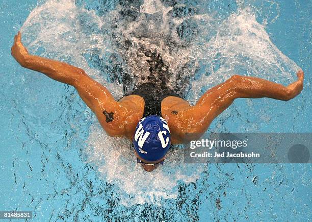 Eric Vendt of the USA swims in a preliminary heat of the 400m IM during day 3 of the the Mutual of Omaha Swimvitational on June 7, 2008 at the Qwest...