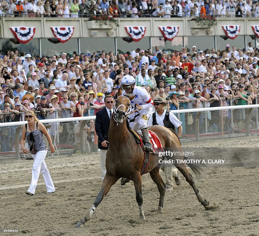 Track workers rush to the aid of Big Bro
