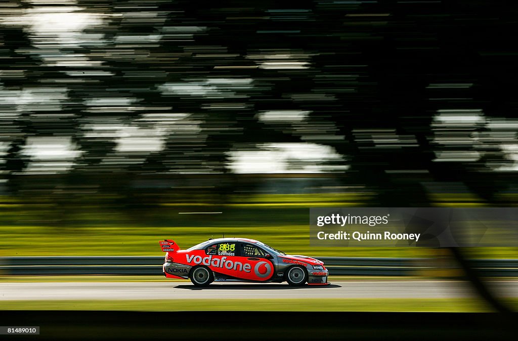 V8 Supercars Round 5 - Qualifying And Race One