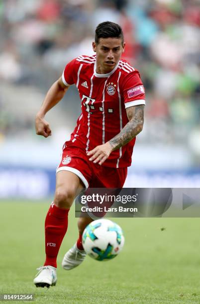 James Rodriguez of Muenchen runs with the ball during the Telekom Cup 2017 Final between SV Werder Bremen and FC Bayern Muenchen at Borussia Park on...