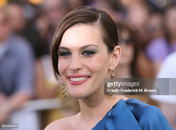 Actress Liv Tyler attends "The Incrediable Hulk" film premiere at Universal Studios on June 8, 2008 in Universal City, California.