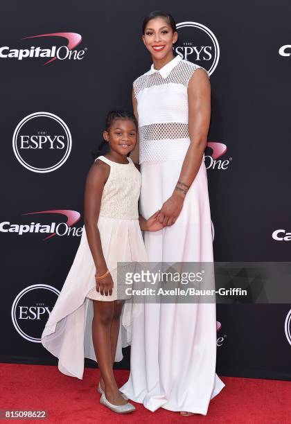 Player Candace Parker and Lailaa Nicole Williams arrive at the 2017 ESPYS at Microsoft Theater on July 12, 2017 in Los Angeles, California.