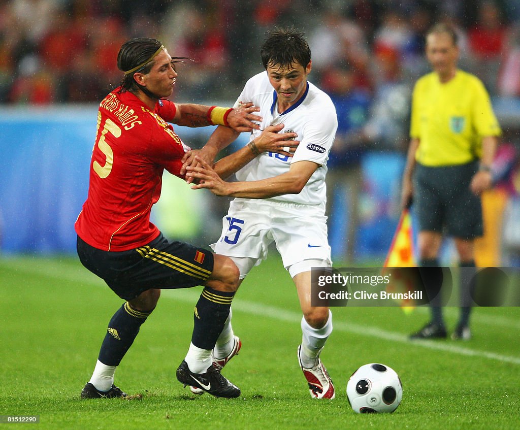 Spain v Russia - Group D Euro 2008