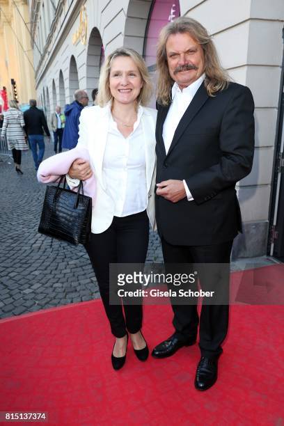 Leslie Mandoki and his wife Eva Mandoki at the Mercedes-Benz reception at 'Klassik am Odeonsplatz' on July 15, 2017 in Munich, Germany.
