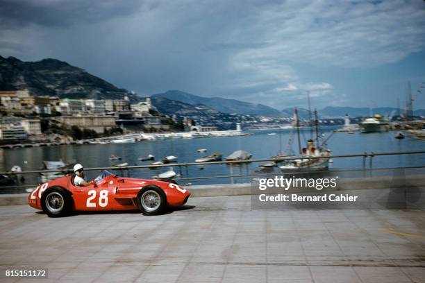 Stirling Moss, Maserati 250F, Grand Prix of Monaco, Monaco, May 13, 1956.