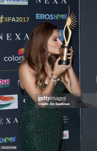 Kanika Kapoor Photos and Premium High Res Pictures - Getty Images