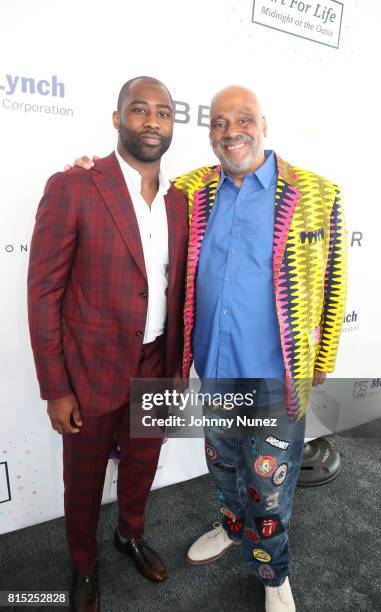 Free Agent Darrelle Revis and Co-Founder, RUSH Philanthropic Arts Foundation Danny Simmons attend "Midnight At The Oasis" Annual Art For Life Benefit...