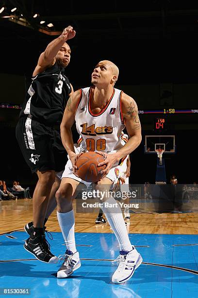 Roderick Riley Nba 87 Roderick Riley Stock Photos, High-Res Pictures, and Images - Getty ...
