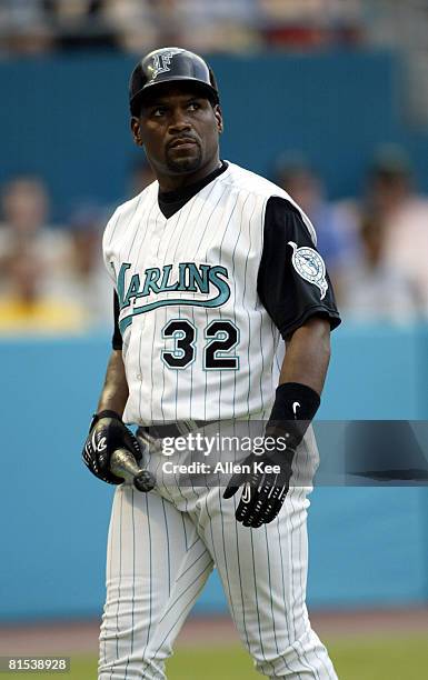 Tim Rakes Phoenix Az 41 Florida Marlins Tim Raines Photos & High Res Pictures - Getty Images