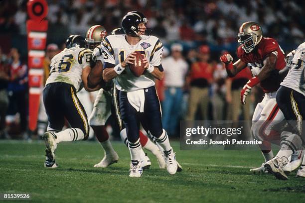 George Gilbert Nfl 104 Gale Gilbert Stock Photos, High-Res Pictures, and Images - Getty Images