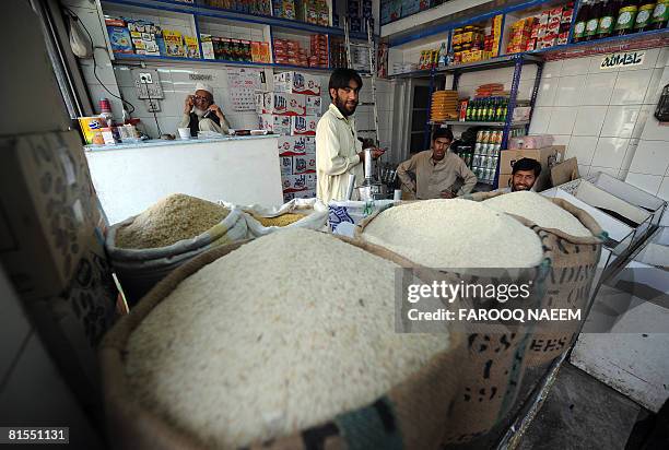 Azhar Rwp 5,170 Pakistani Azhar Stock Photos, High-Res Pictures, and Images ...
