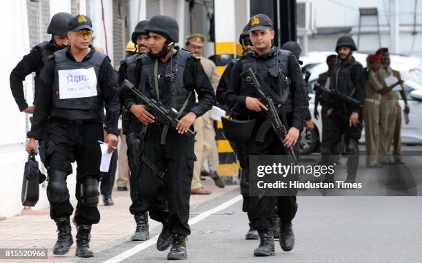 Ats Commandos Photos and Premium High Res Pictures - Getty Images