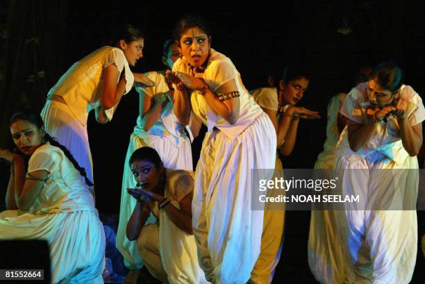 Indian Bharatanatyam dancer Ananda Shankar Jayant and her disciples perform "Panchatantra" - Dancing Tales - in Hyderabad on June 13, 2008. The...