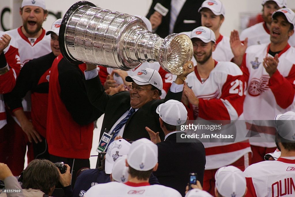 Detroit Red Wings v Pittsburgh Penguins - Game Six