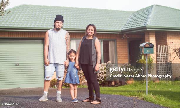 families from new zealand - new zealand housing stock pictures, royalty-free photos & images