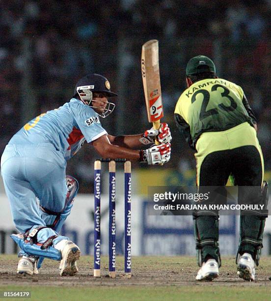 52 Kamran Khan Indian Cricketer Stock Photos High Res Pictures And 52-kamran-khan-indian-cricketer-stock-photos-high-res-pictures-and