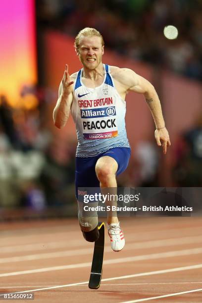 Jonnie Peacock of Great Britain competes in the Men's 100m T44 Final during Day Three of the IPC World ParaAthletics Championships 2017 London at...