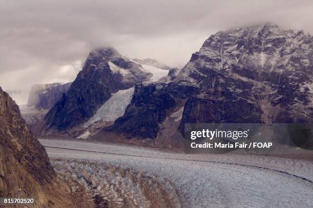 glacier highway in denali - denali highway stock pictures, royalty-free photos & images