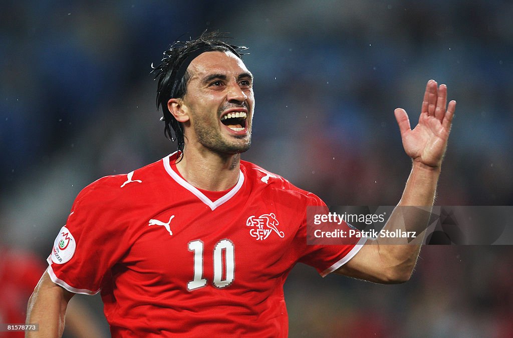 Switzerland v Portugal - Group A Euro 2008