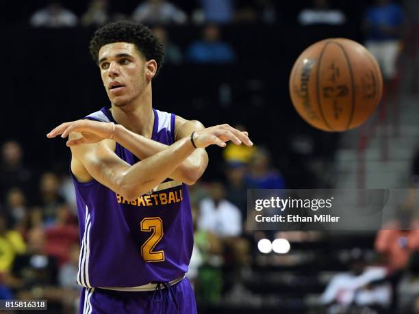 Lonzo Ball of the Los Angeles Lakers throws a no-look pass against the Dallas Mavericks during a semifinal game of the 2017 Summer League at the...