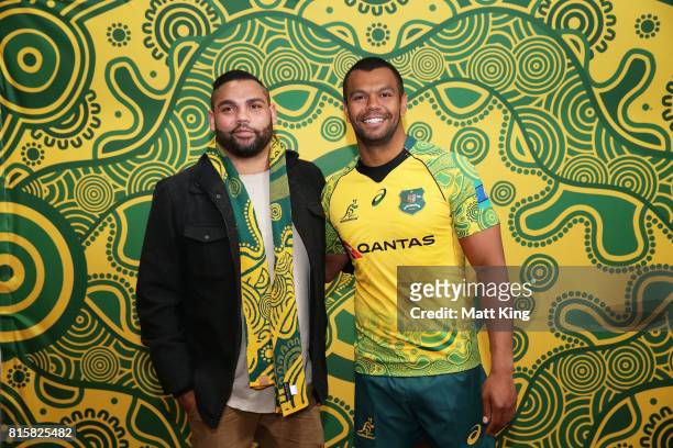 Kurtley Beale poses with indigenous jersey artist Dennis Goulding during the Wallabies Indigenous Jersey Launch at the National Centre of Indigenous...