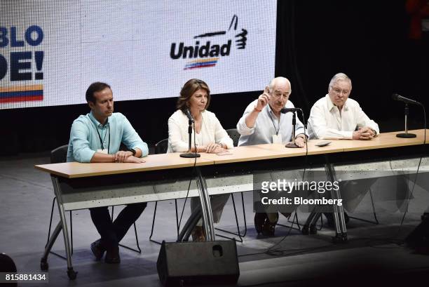 Andres Pastrana, former president of Colombia, second right, speaks as Jorge Quiroga, former president of Bolivia, from left, Laura Chinchilla,...