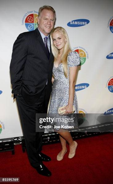 7th Annual Samsung Four Seasons of Hope Gala - Arrivals