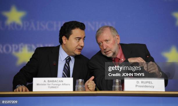 Res Rupel 583 Dimitrij Rupel Photos & High Res Pictures - Getty Images
