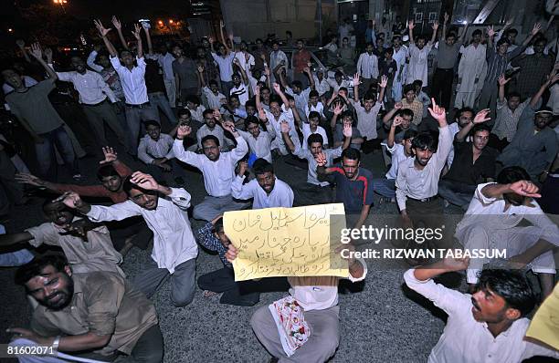Pakistan Rbe 85 Kara Pakistan Stock Photos, High-Res Pictures, and Images - Getty Images