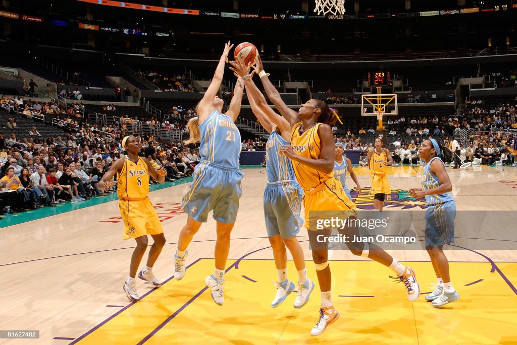 Chicago Sky v Los Angeles Sparks