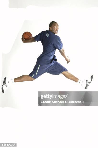 And1 Mixtapes: Portrait of Waliyy Dixon aka Main Event in midair during photo shoot. Paoli, PA 6/1/2005 CREDIT: Michael J. LeBrecht II