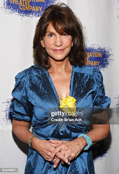 Mercedes Rutledge 941 Mercedes Ruehl Photos & High Res Pictures - Getty Images