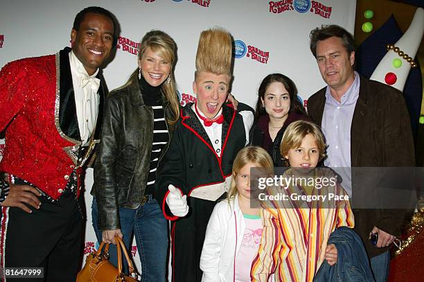 Ringmaster Tyron McFarlan and Bello the Daredevil Clown with Christie Brinkley, daughter Sailor, daughter Alexis Joel, son Jack and husband Peter Cook